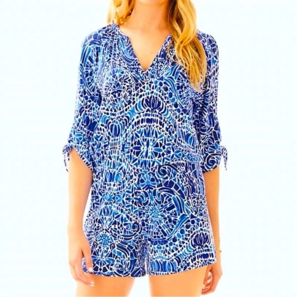 Lilly Pulitzer Bryce Romper in Bright Navy Taverna Tile size:XS